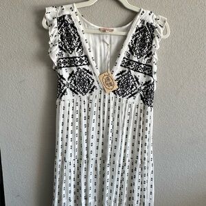 Chic Black and White Dress